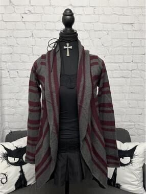 Y2K "I'm In Love With Derek" Grey Burgundy Striped Long Sleeve Cardigan Emo Sz M
